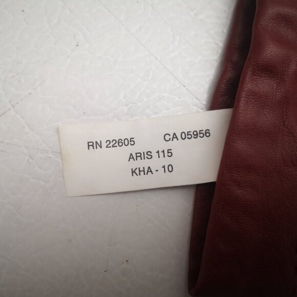 Isotoner Ladies Size 6.5 Red Genuine Leather Made in India Gloves - Picture 3 of 4